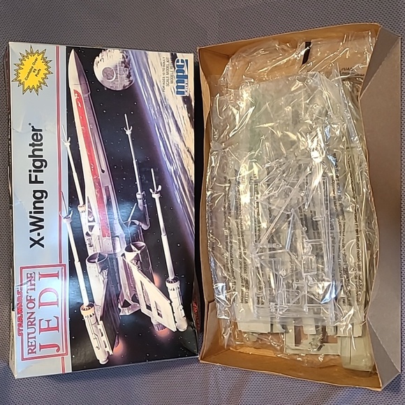 MPC Ertl Star Wars Return Of The Jedi X-Wing Fighter Model Kit 8918 - Picture 10 of 14